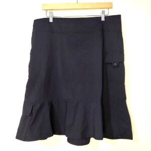 Royal Robbins Size 12 Black Fit and Flare Knee-Length Cargo Skirt with Ruffle